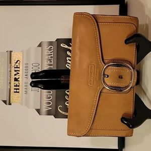 Tan Authentic Coach Buckle Envelope Checkbook Wallet Leather Clutch Credit Cards